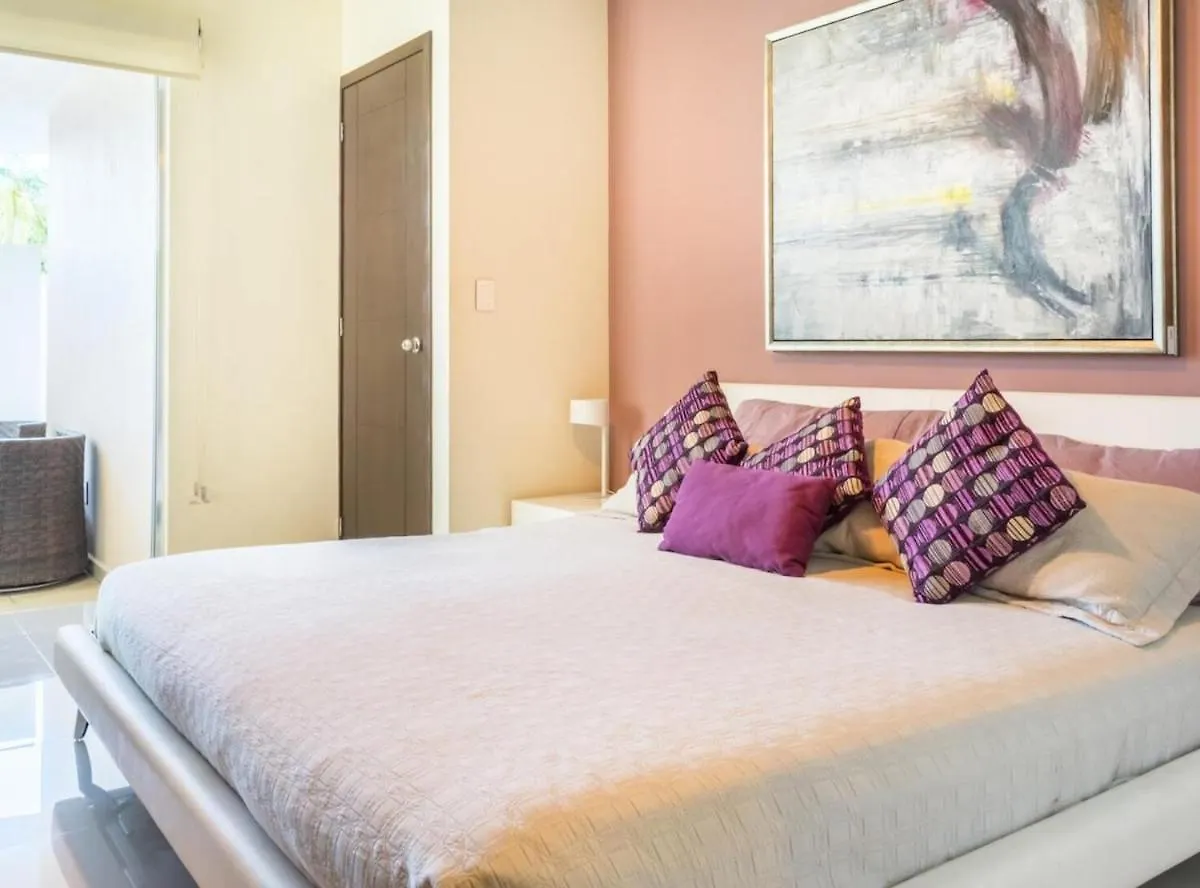 2 Bedroom Apartment - Pool & Jacuzzi Cancun