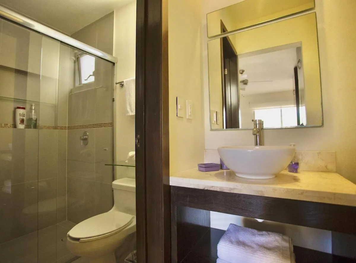 2 Bedroom Apartment - Pool & Jacuzzi Cancun 0*,  Mexico