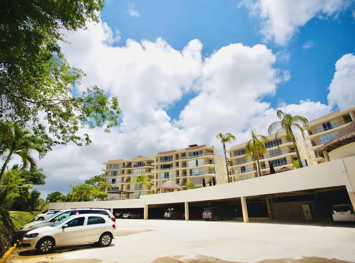 2 Bedroom Apartment - Pool & Jacuzzi Cancun